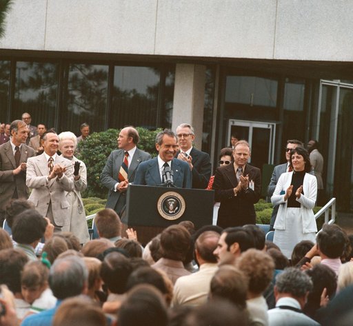 VISITOR - PRES. NIXON - PROTOCOL - JSC