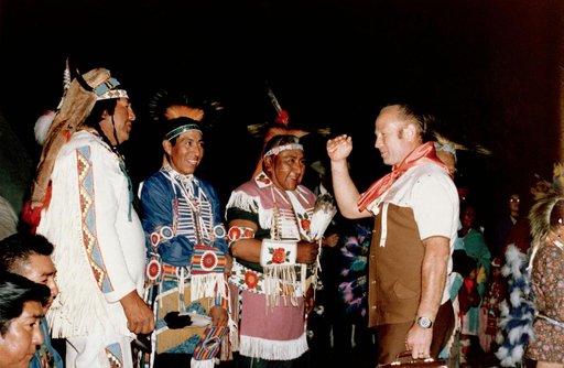 Cosmonaut Aleksey Leonov enjoys tribal welcome from Shoshone Indians