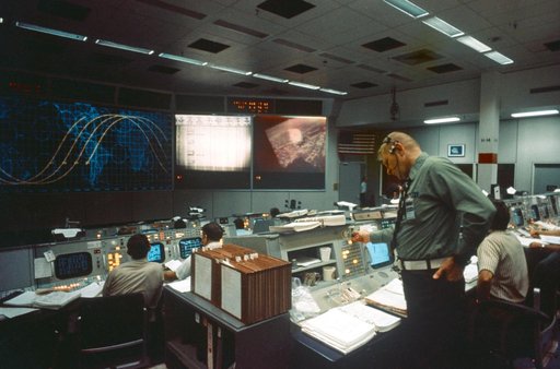 MISSION CONTROL CENTER (MCC) - APOLLO-SOYUZ TEST PROJECT (ASTP) - JSC
