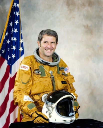 OFFICIAL PORTRAIT - TRULY, RICHARD, ASTRONAUT