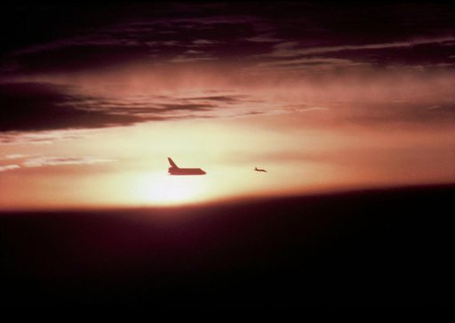 STS-5 LANDING - ROCKWELL - EDWARDS AFB (EAFB), CA