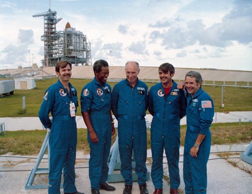 PREFLIGHT - STS-8 - KSC