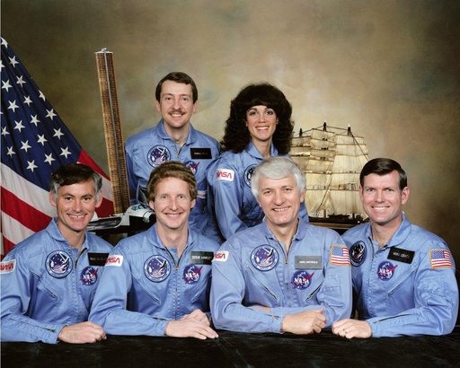 Official photo of the 41-D crew