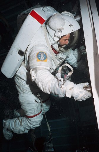 STS-51E WETF Training