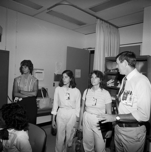CREW TRAINING - STS-33/51L - JSC