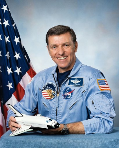 PORTRAITS - ASTRONAUT COL. ENGLE, JOE H. - JSC