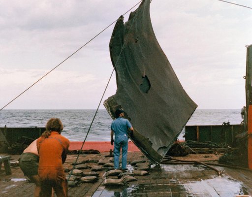 View of the SRB recovery during STS 51-L investigation