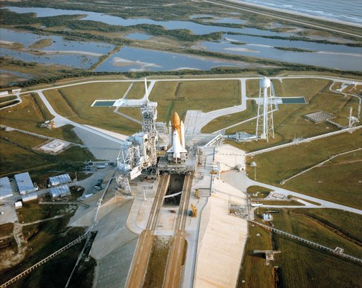 LAUNCH PAD 39-B (AERIAL) - KSC