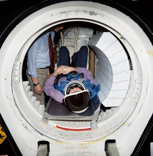 Shuttle crew escape systems test conducted in JSC Bldg 9A CCT