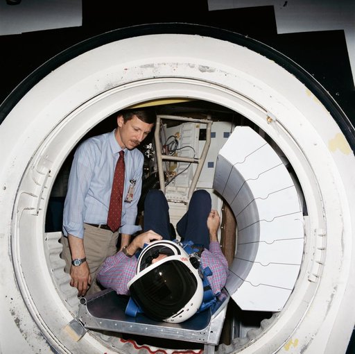 Shuttle crew escape systems test conducted in JSC Bldg 9A CCT