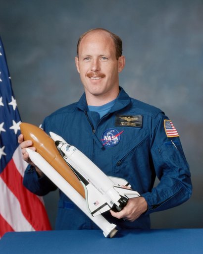 Official portrait of 1987 astronaut candidate Kenneth D. Bowersox