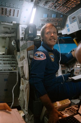 STS-27 Atlantis - OV-104, Commander Gibson on SMS forward flight deck