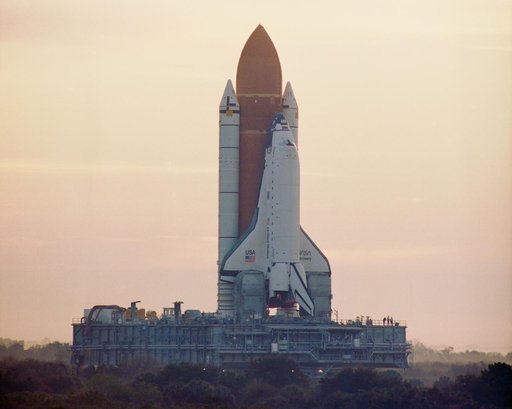 STS-29 Discovery, Orbiter Vehicle (OV) 103, roll out to KSC LC Pad 39B