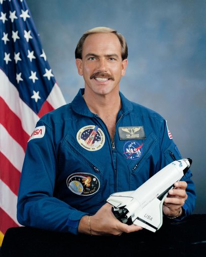 Official portrait of STS-44 Terra Scout payload specialist Thomas J. Hennen