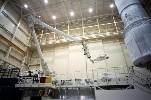 STS-61 crewmembers training with the Remote Manipulator System