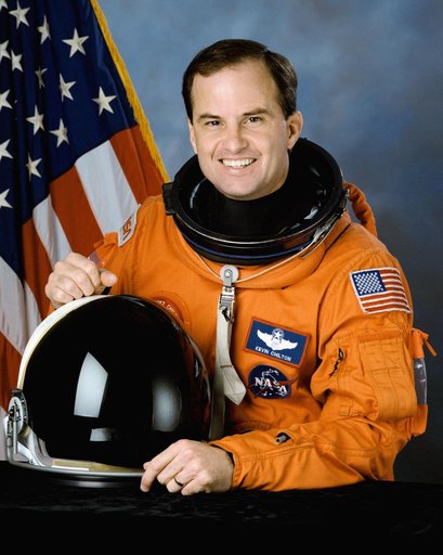 Official portrait of Astronaut Kevin P. Chilton