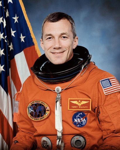 Offical portrait of astronaut Terrence W. Wilcutt