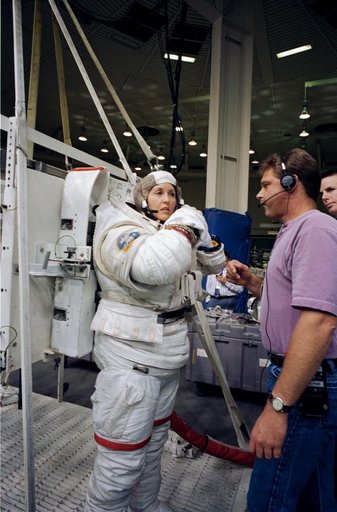 Astronauts Thornton and Parazynski during quality safety inspection at WETF