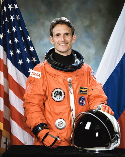 Portrait of Astronaut Jerry M. Linenger