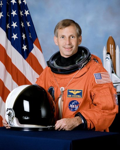 Official portrait of Astronaut Kenneth D. Cockrell