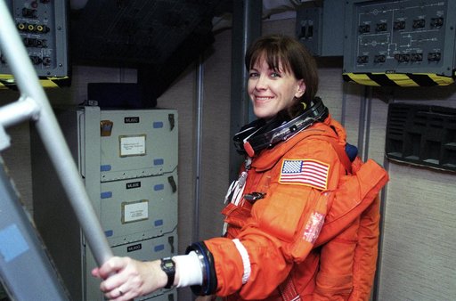 STS-99 crewmembers train in orbiter mock-up