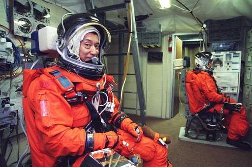 STS-99 crewmembers train in orbiter mock-up