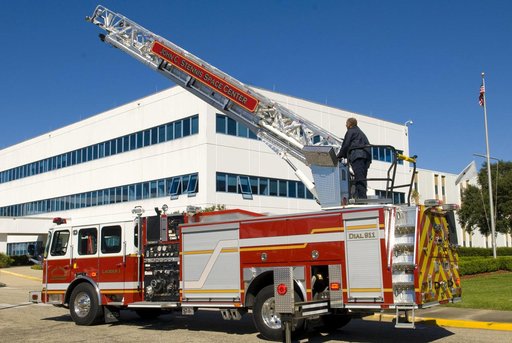 Stennis acquires new ladder truck