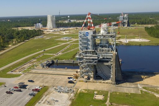 Test complex expansion under way at Stennis