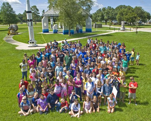 Children enjoy visit to Stennis