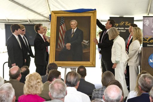 Estess Building ceremony