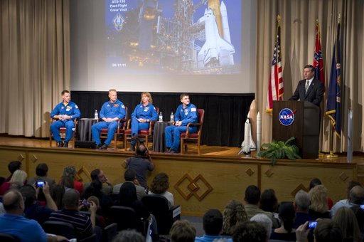 STS-135 crew visit