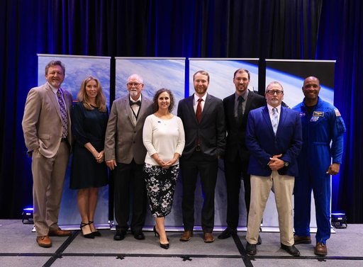 NASA Space Flight Awareness Program Recognizes Stennis Employees
