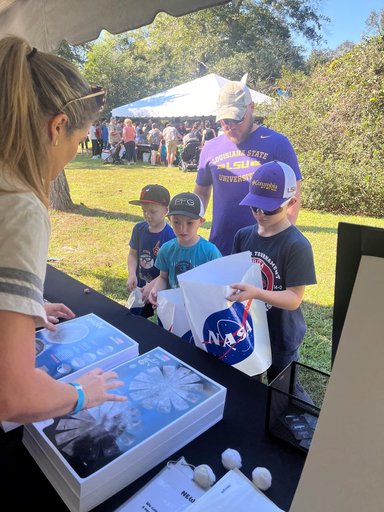 NASA Stennis Highlights Return to the Moon in Louisiana