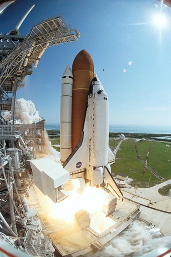 STS114-S-037