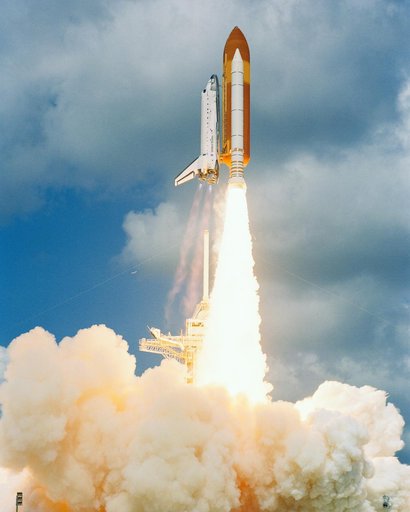 STS114-S-041