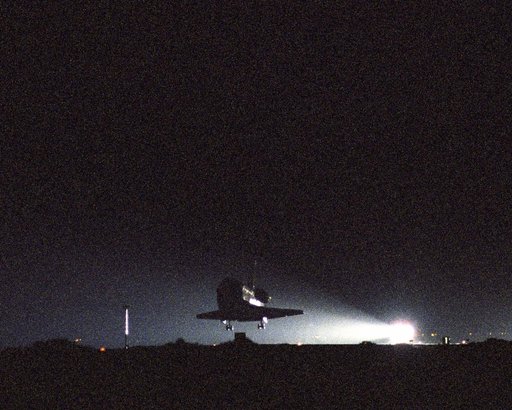 Landing of the STS-114 orbiter Discovery