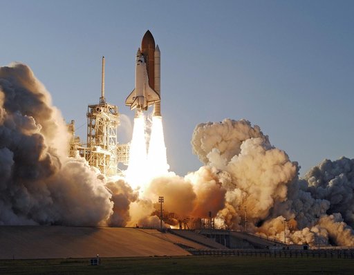 STS117-S-027