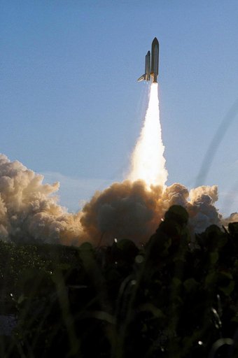 STS117-S-036