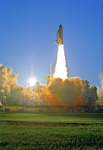 STS117-S-039