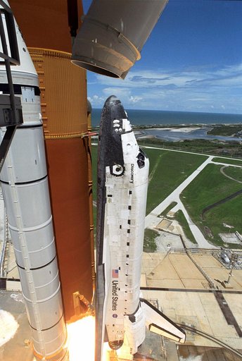 STS-121 Launch of the orbiter Discovery