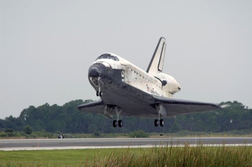 STS-121 Landing of the orbiter Discovery