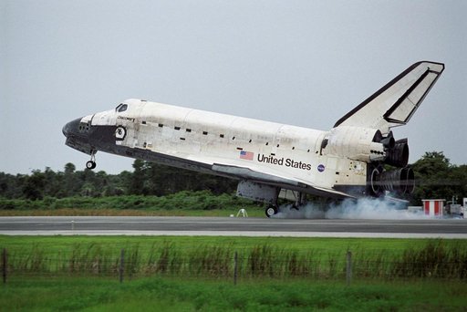 STS-121 Landing of the orbiter Discovery