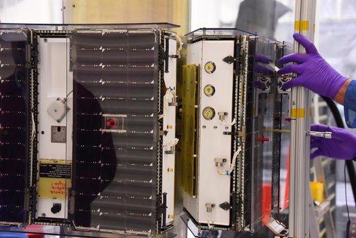 Pegasus XL CYGNSS Microsats Installation on Deployment Module