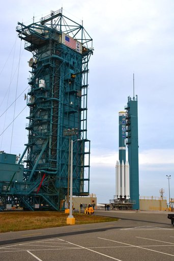 Delta II JPSS-1 Second Stage Erection