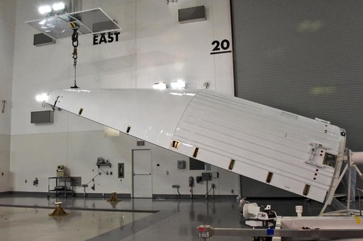 InSight Atlas V Fairing Rotate to Vertical