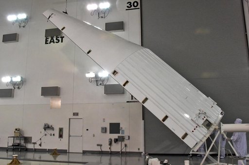 InSight Atlas V Fairing Rotate to Vertical