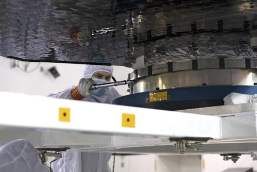 InSight Spacecraft Lift to Rotation Fixture