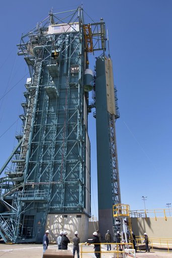 Delta II ICESat-2 Interstage Lift and Mate
