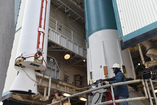 Delta II ICESat-2 SRM Lift and Mate