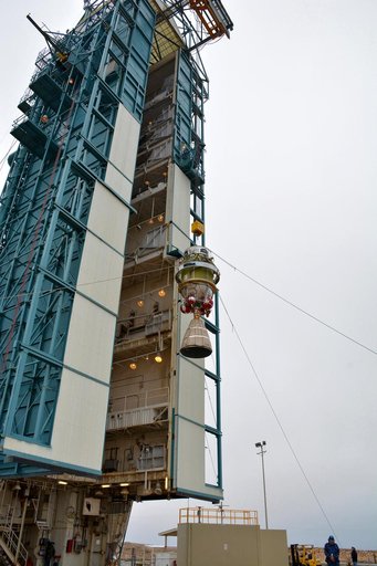 Delta II ICESat-2 Second Stage Lift and Mate